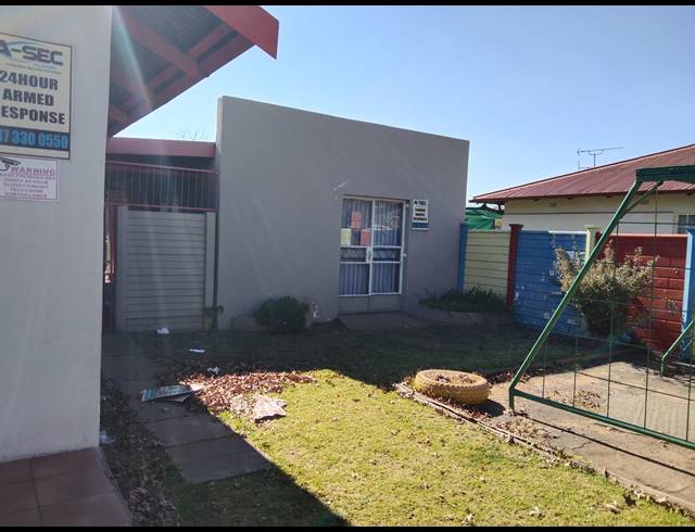 215M² BUSINESS FOR SALE IN VANDERBIJLPARK CE